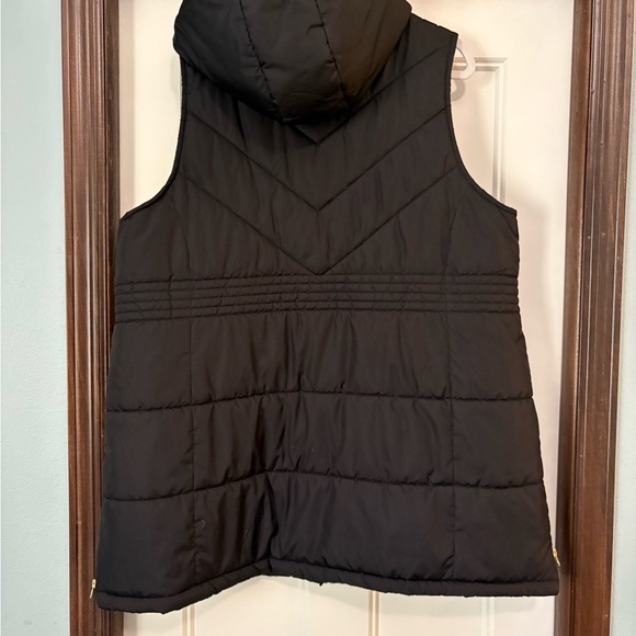 Longline Maurices Black Quilted Hooded Vest - Picture 2 of 4
